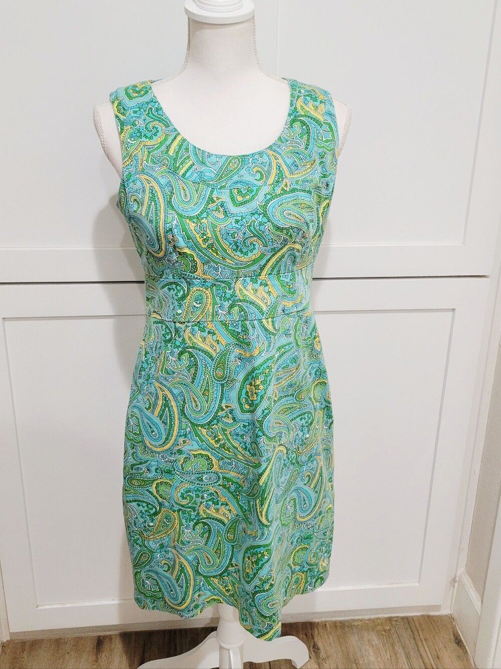 Jones NY Cotton Stretch Green & Yellow Paisley Print Sleeveless Shift Dress | 4